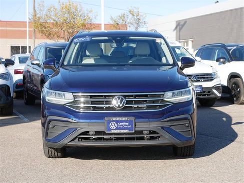 Certified 2022 Volkswagen Tiguan SE image 2