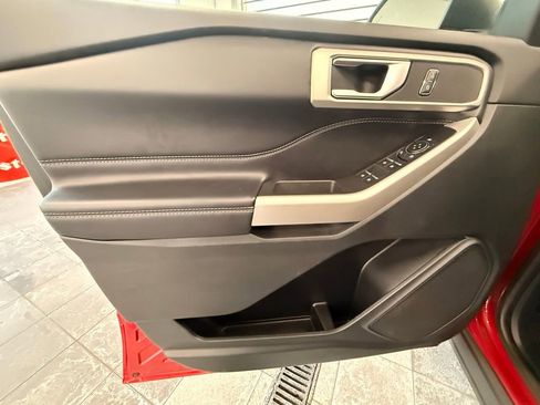 Used 2023 Ford Explorer XLT w/ Equipment Group 202A image 40