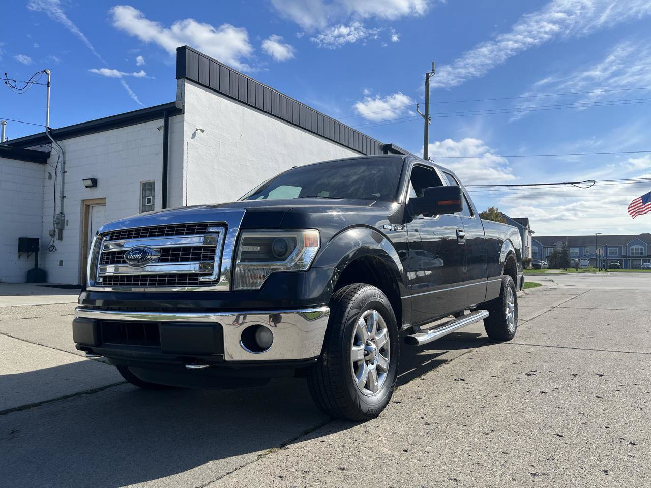 Used 2010 Ford F150 XLT AWD/4WD image 3