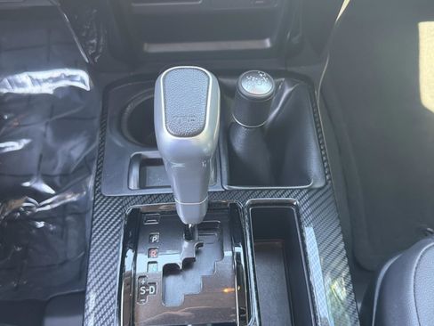 Used 2024 Toyota 4Runner TRD Off-Road Premium w/ Moonroof Package AWD/4WD image 29
