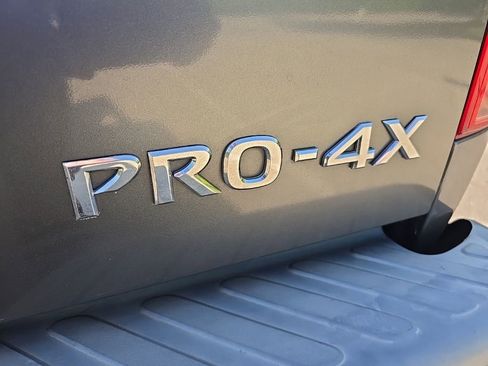 Used 2016 Nissan Frontier PRO-4X AWD/4WD image 12