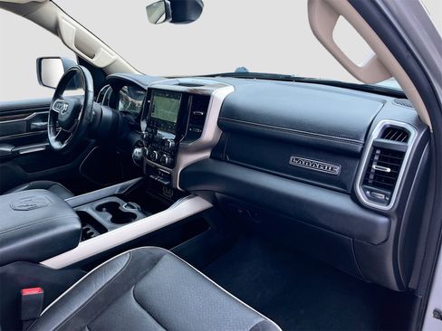 Used 2020 RAM 1500 Laramie image 30