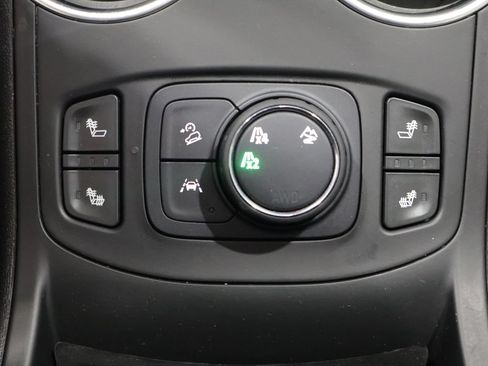 Used 2024 GMC Terrain SLT AWD/4WD image 34