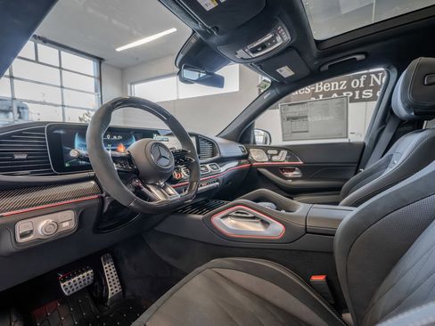 New 2026 Mercedes-Benz GLS 63 AMG 4MATIC image 6