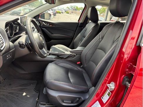Used 2014 MAZDA MAZDA3 s Grand Touring w/ Technology Package FWD image 11
