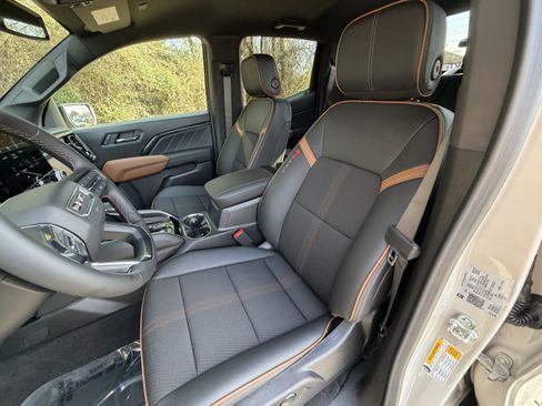 New 2026 GMC Canyon AT4 image 16