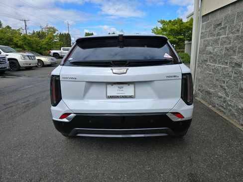 New 2026 Cadillac Optiq Luxury 2 AWD/4WD image 5