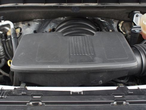 Used 2022 Chevrolet Tahoe Z71 image 30