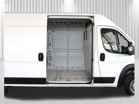 Used 2024 RAM ProMaster 2500 w/ Convenience Group FWD image 21