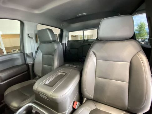 Used 2021 Chevrolet Silverado 1500 LT Trail Boss w/ Convenience Package II AWD/4WD image 14