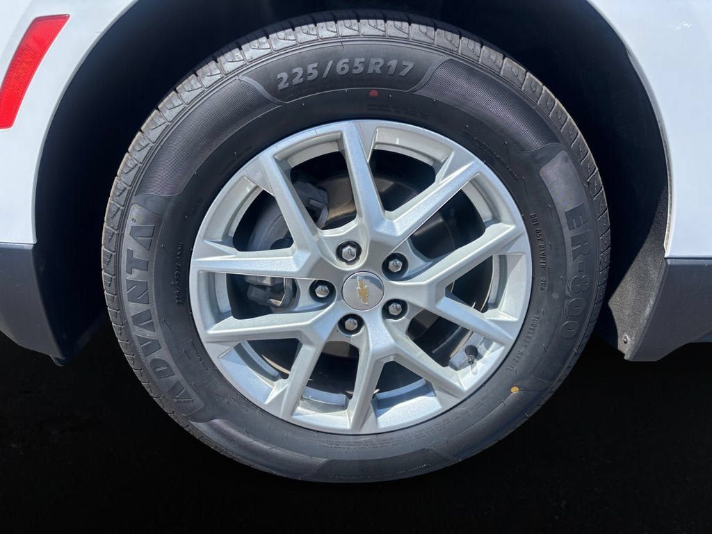 Certified 2024 Chevrolet Equinox LT FWD image 9