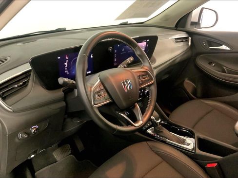 Used 2025 Buick Encore GX Preferred AWD/4WD image 15
