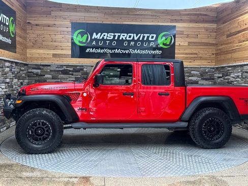 Used 2020 Jeep Gladiator Sport AWD/4WD image 3