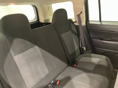 Used 2016 Jeep Patriot Sport w/ Power Value Group FWD image 33