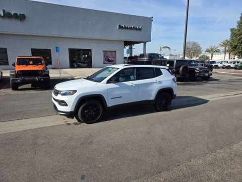 New 2026 Jeep Compass Latitude image 1