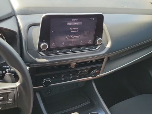 Certified 2024 Nissan Rogue S FWD image 23