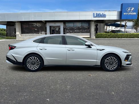 New 2026 Hyundai Sonata Limited image 9