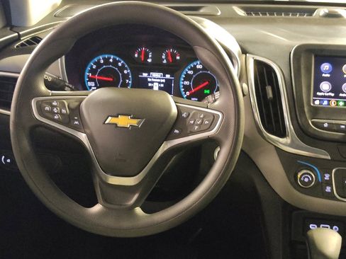 Used 2022 Chevrolet Equinox LS image 22