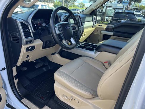 Used 2018 Ford F350 Lariat w/ Lariat Value Package image 5