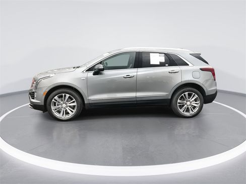 Used 2025 Cadillac XT5 Premium Luxury image 5