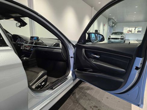 Used 2017 BMW M3 image 9