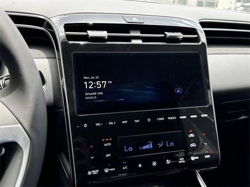 New 2024 Hyundai Tucson Limited image 21