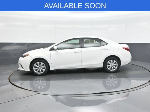 Used 2015 Toyota Corolla LE FWD image 4