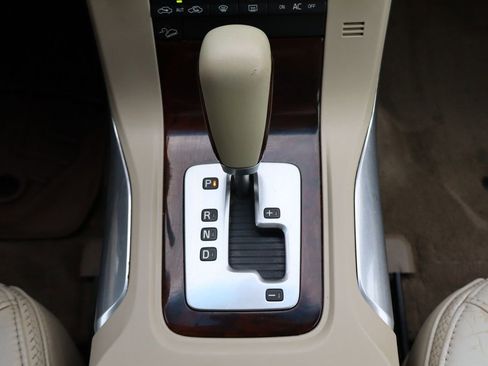 Used 2011 Volvo XC70 T6 image 36