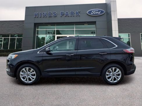 Used 2024 Ford Edge Titanium image 4