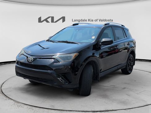 Used 2017 Toyota RAV4 LE w/ All Weather Liner Package AWD/4WD image 11