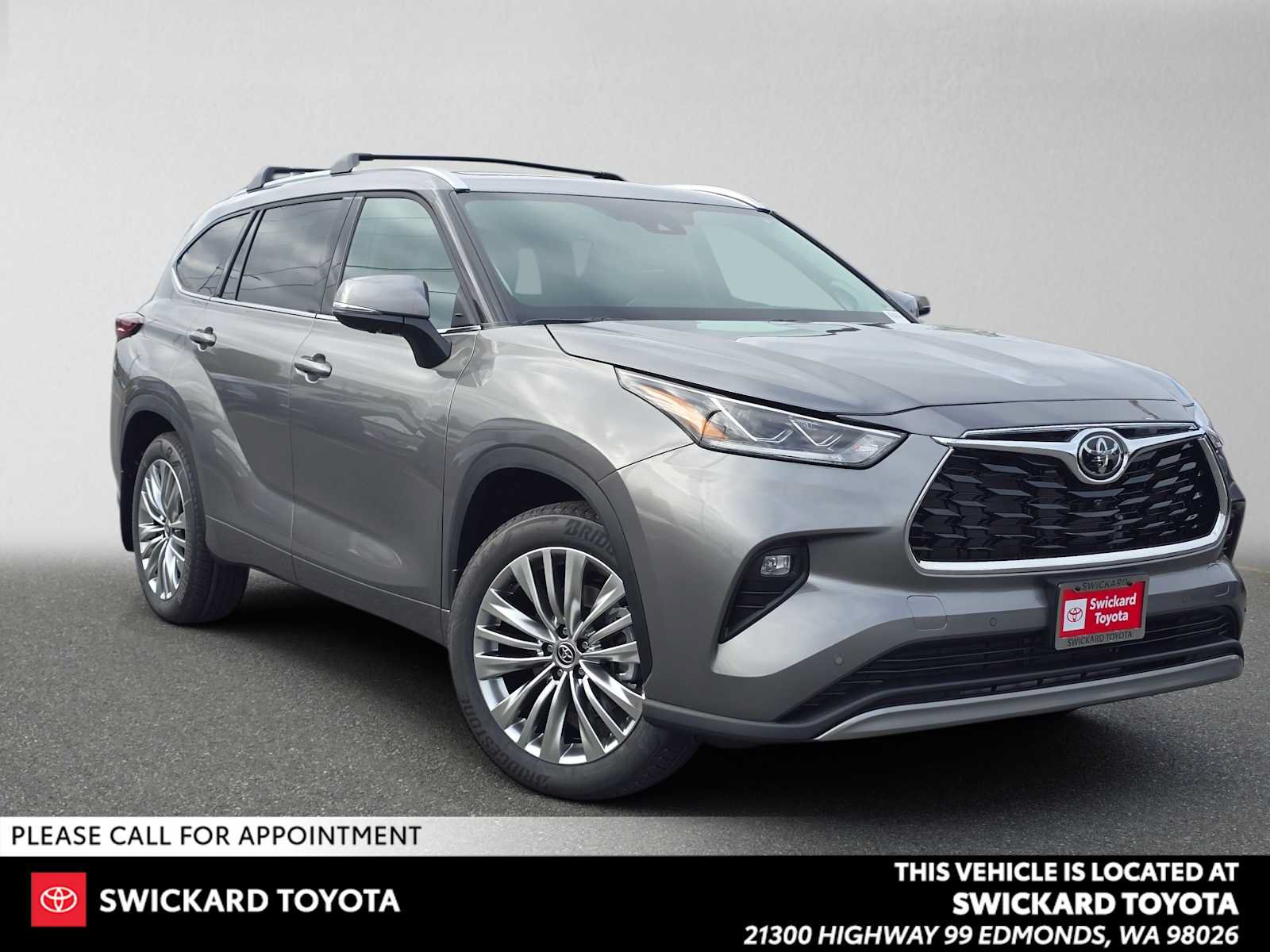 New 2026 Toyota Highlander Platinum AWD/4WD image 1