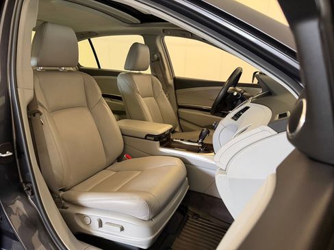 Used 2016 Acura RLX w/ Technology Package FWD image 34