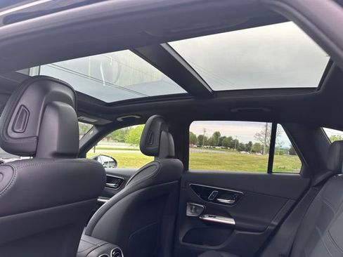 Used 2026 Mercedes-Benz GLC 300 4MATIC image 34