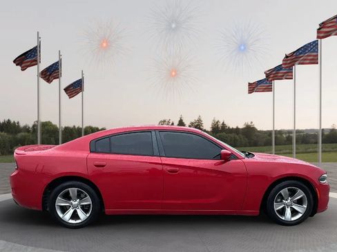 Used 2016 Dodge Charger SE w/ Sport Appearance Group RWD image 7
