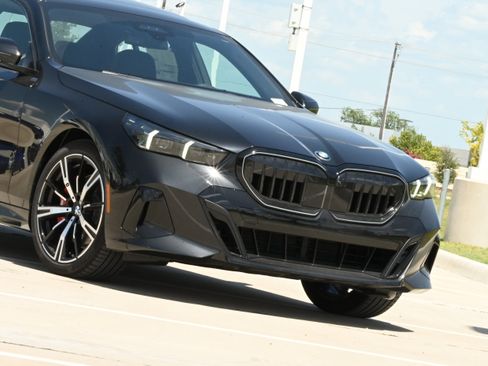 New 2027 BMW 540i xDrive w/ M Sport Package AWD/4WD image 30