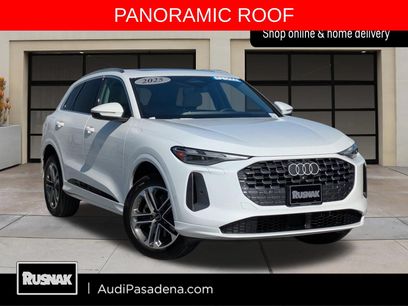 Used 2025 Audi Q5 Premium w/ Convenience Package