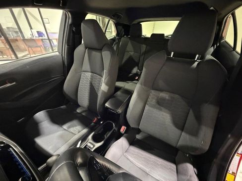 Used 2021 Toyota Corolla SE w/ Special Edition FWD image 19