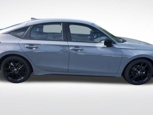 Used 2025 Honda Civic Sport image 9