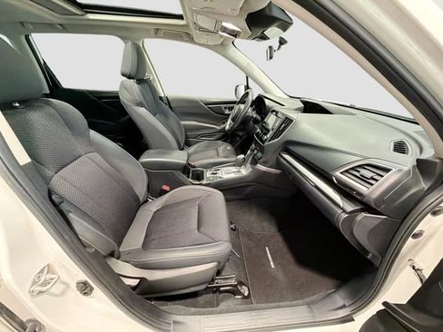 Used 2023 Subaru Forester Premium AWD/4WD image 23