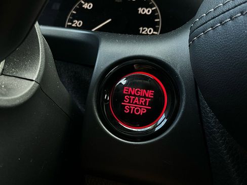 Used 2025 Honda HR-V EX-L image 28