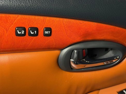 Used 2004 Lexus SC 430 Convertible RWD image 28