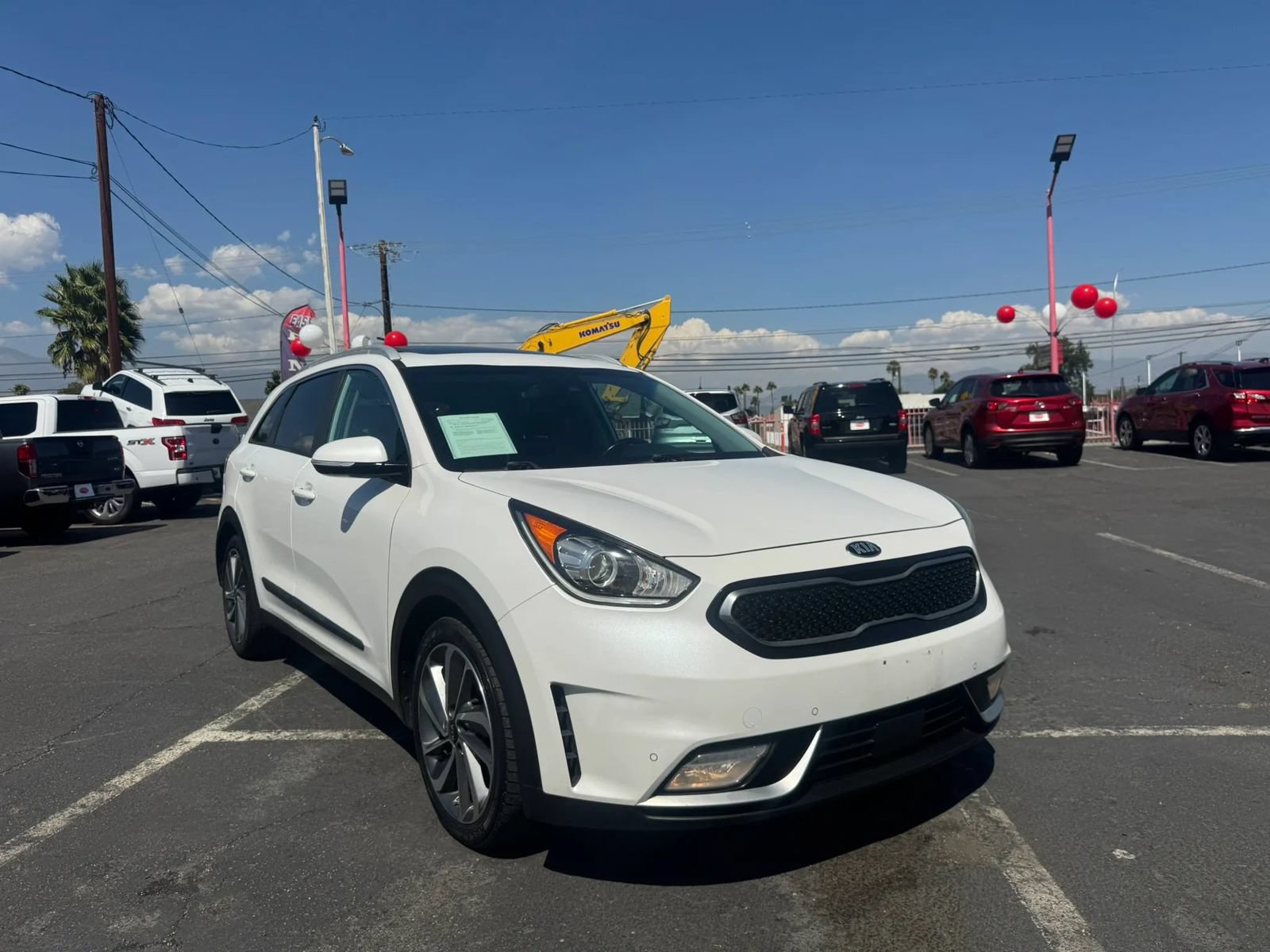 Used 2017 Kia Niro Touring w/ Advanced Technology Package FWD image 13
