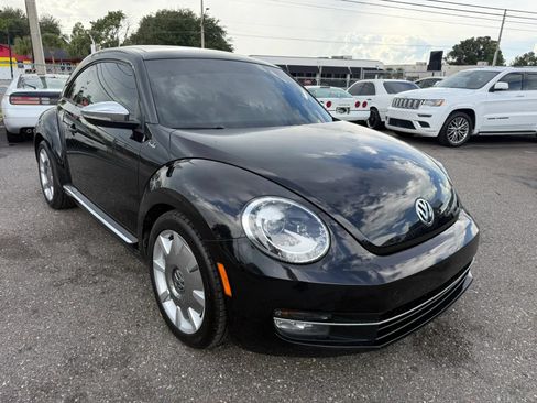 Used 2013 Volkswagen Beetle R-Line FWD image 3