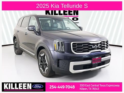 Used 2025 Kia Telluride S AWD/4WD image 1
