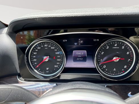 Used 2019 Mercedes-Benz E 300 w/ Premium 1 Package image 10