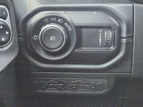 Used 2024 Jeep Wrangler Unlimited Rubicon AWD/4WD image 21