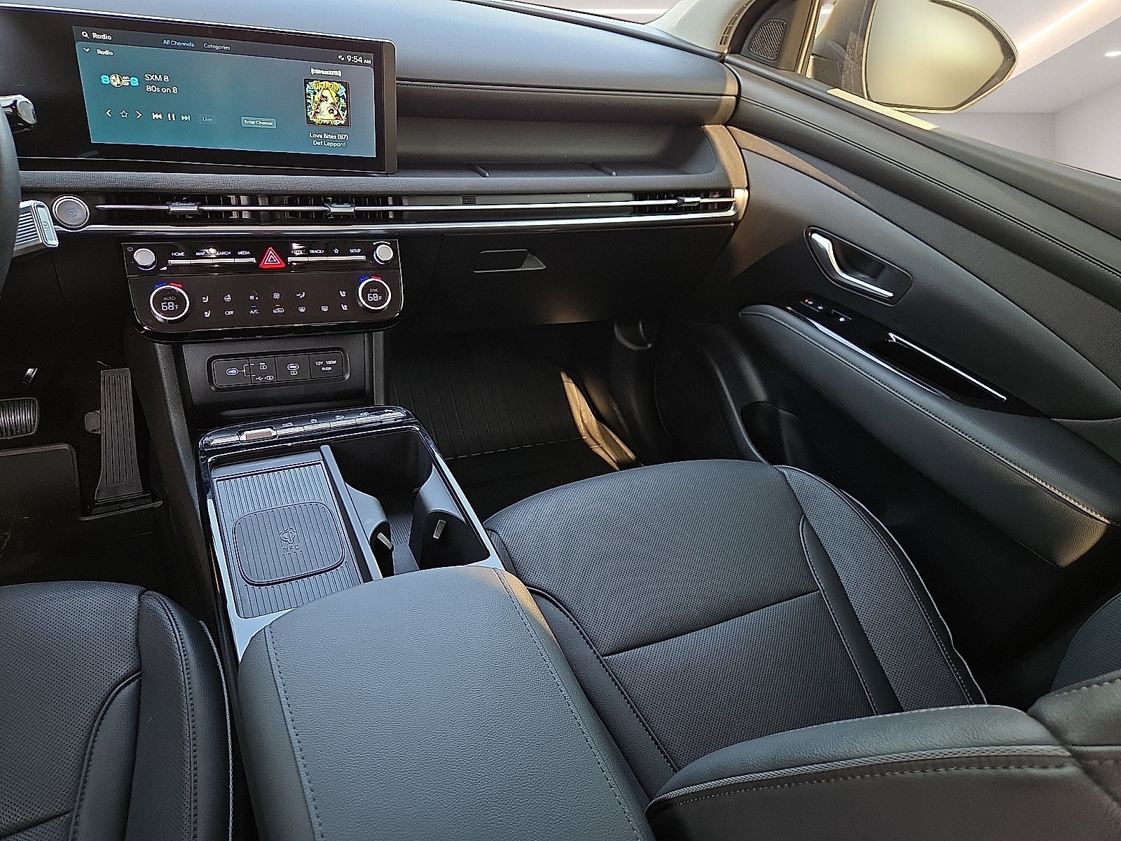 Used 2025 Hyundai Tucson Limited FWD image 11