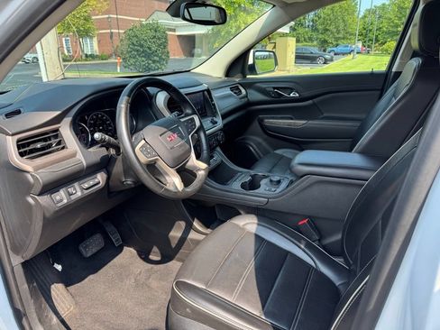 Used 2023 GMC Acadia Denali AWD/4WD image 12