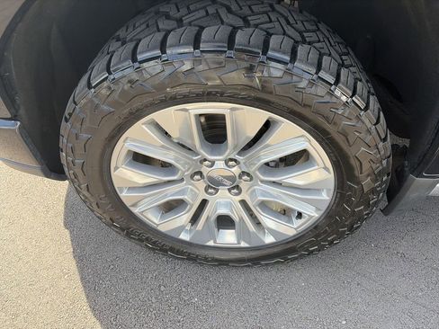 Used 2022 GMC Sierra 1500 Denali AWD/4WD image 10