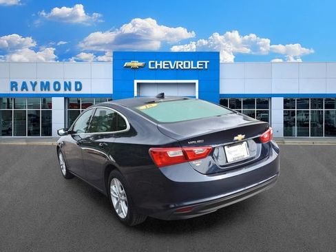 Certified 2018 Chevrolet Malibu LT FWD image 6